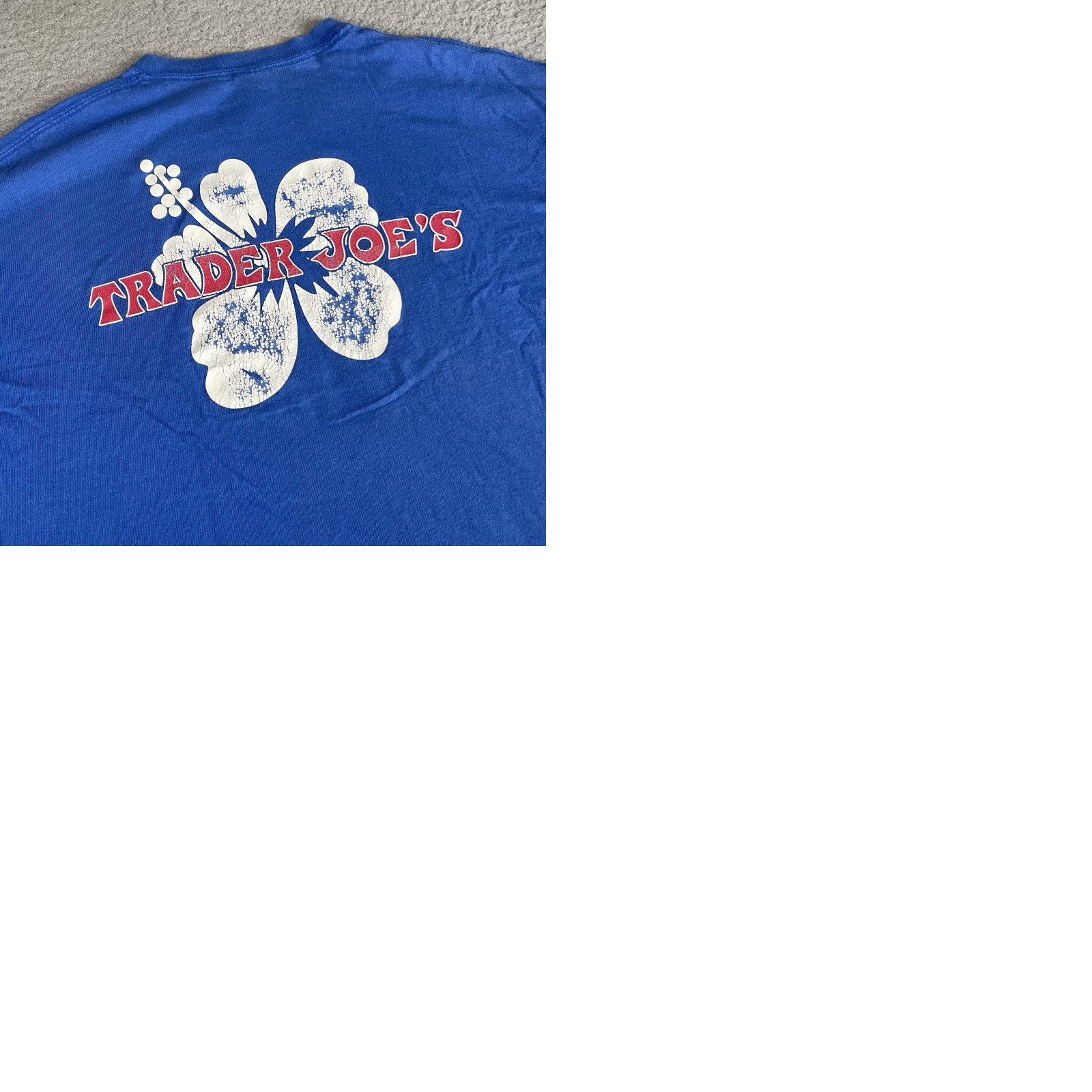 Gildan VINTAGE Trader Joe’s Shirt XL Blue Gildan Unisex Adults T-Shirt Short Sleeve Crew Neck Logo Distressed USA 2010-2019 Size US XL / EU 56 / 4 - 9 Thumbnail