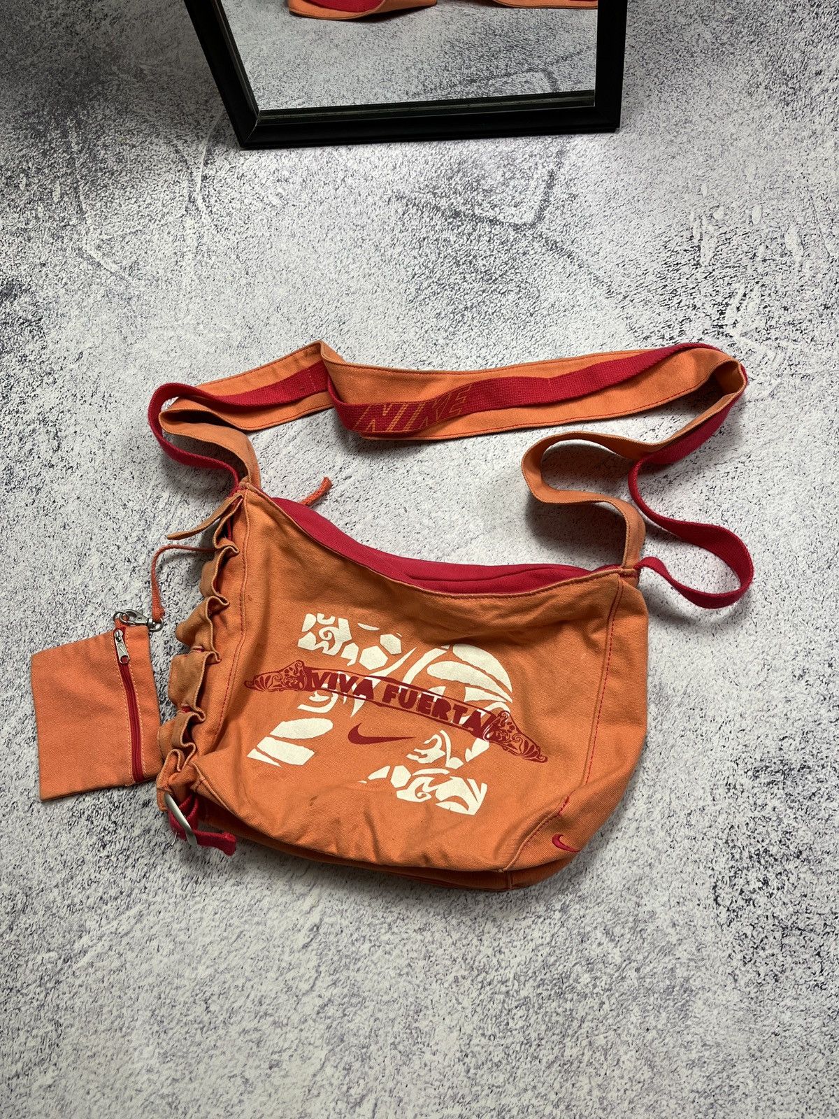 Nike Nike Vintage 00’s Y2k Shoulder Sling Bag Swoosh Hype Rare Size ONE SIZE - 2 Thumbnail