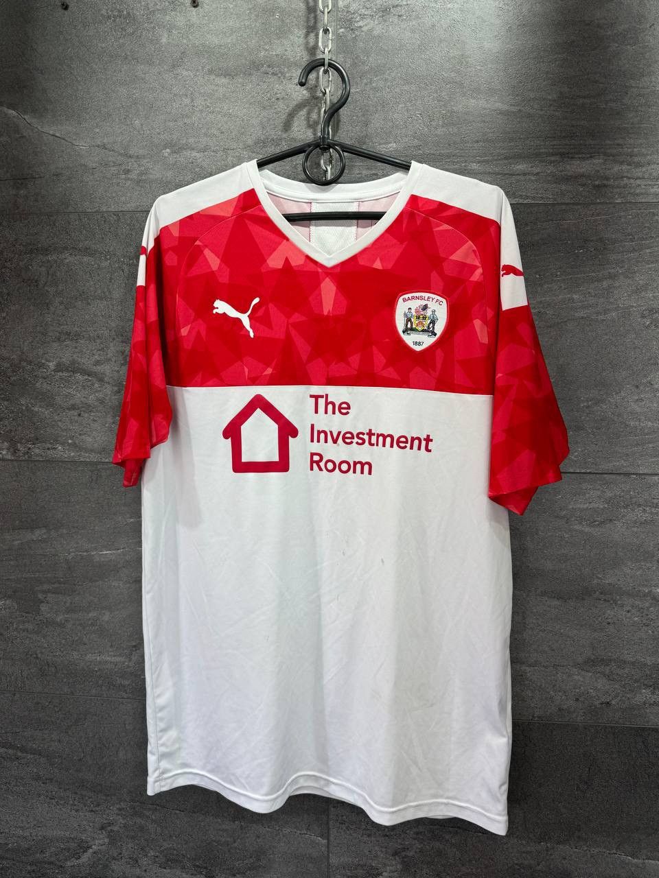 Puma BARNSLEY ENGLAND 2019/2020 THIRD FOOTBALL SHIRT JERSEY PUMA Size US L / EU 52-54 / 3 - 1 Thumbnail