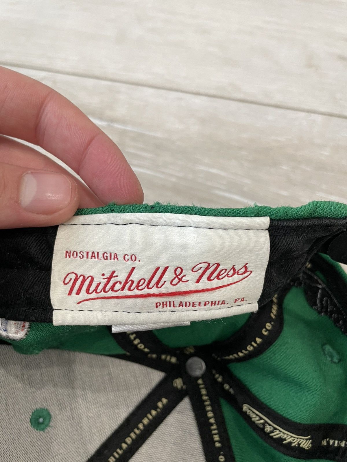 NBA × Vintage Vintage Celtic Boston Mitchell&Ness cap Size ONE SIZE - 7 Thumbnail