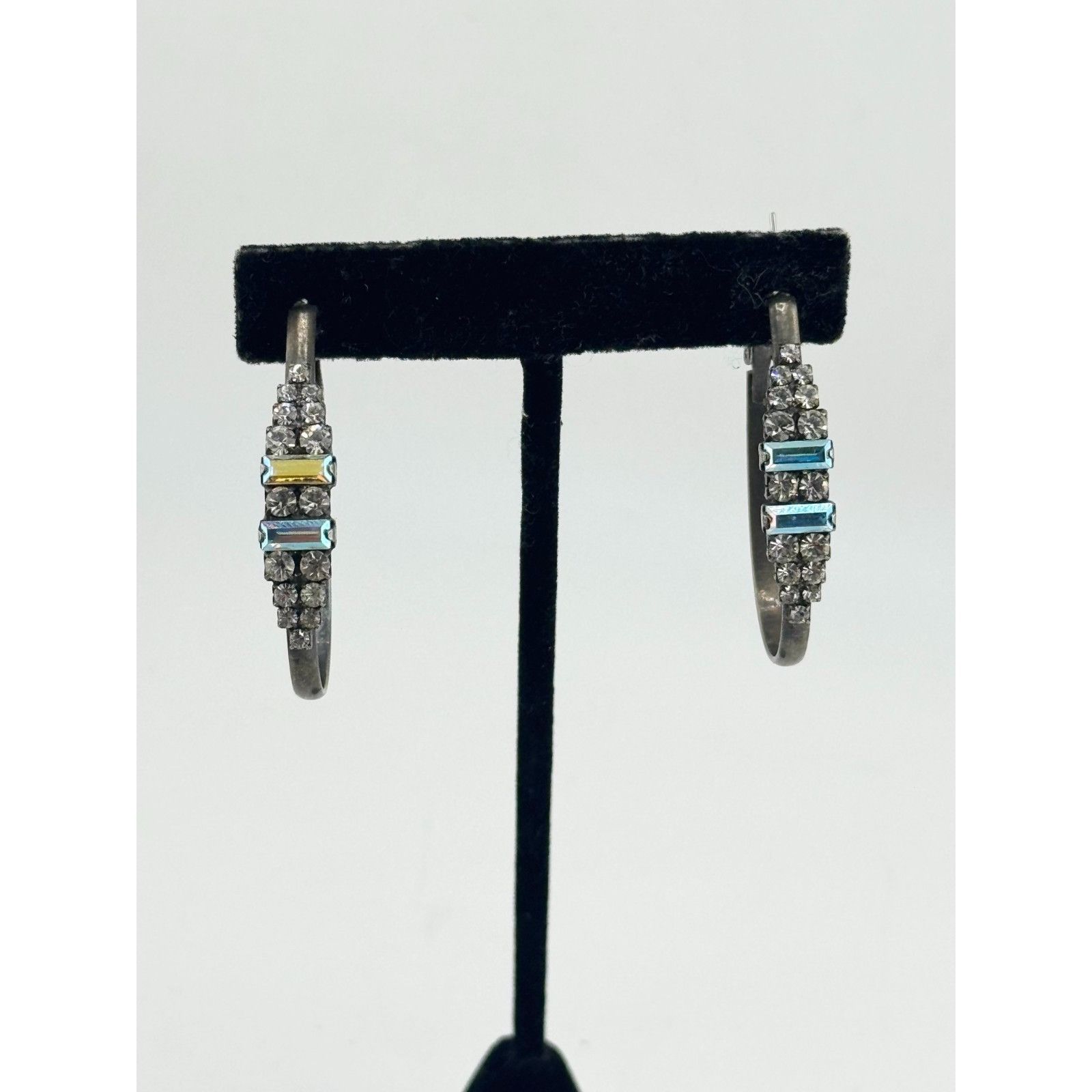 Vintage Vintage rhinestone hoop earrings Size ONE SIZE - 2 Thumbnail