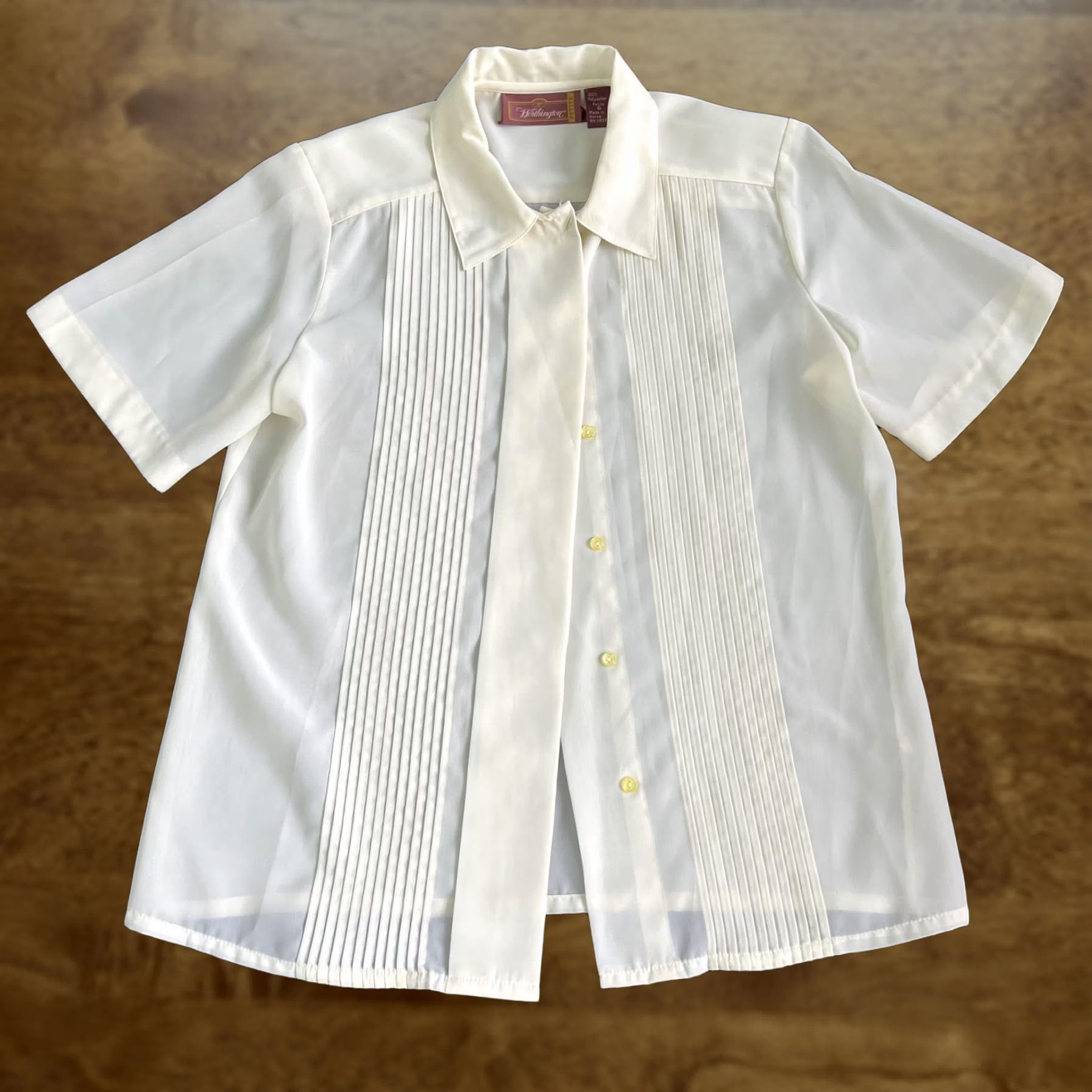 Worthington VINTAGE Worthington Blouse Womens 8P Petite Short Sleeve Button Front Pleated Sheer White Top Size M / US 6-8 / IT 42-44 - 1 Thumbnail