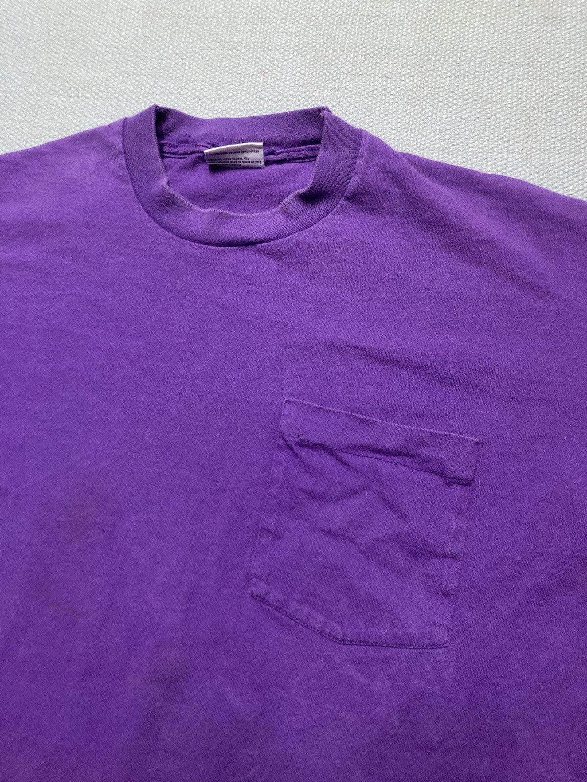 Vintage Vtg 90s pocket t shirt faded plum single stitch cotton XL Size US XL / EU 56 / 4 - 4 Thumbnail