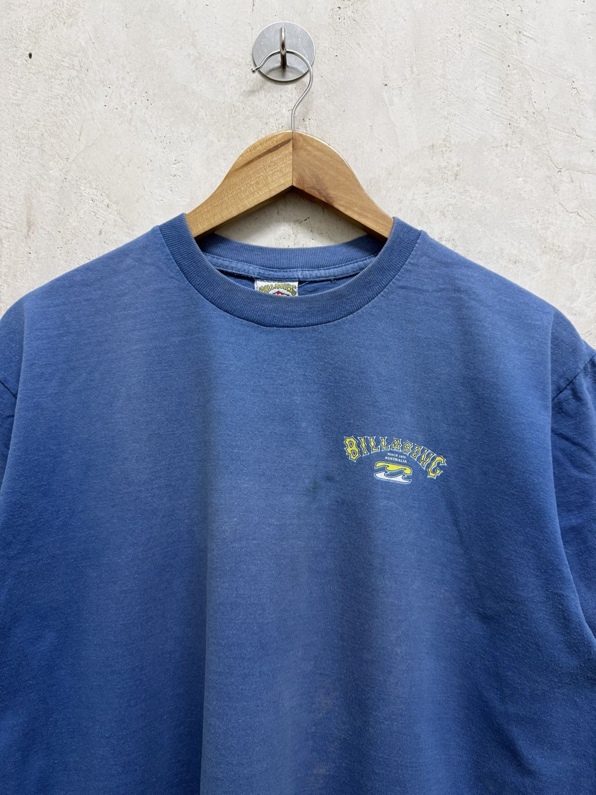 Billabong Vintage 90s Billabong Australia Surfing Backhitt Tshirt Size US L / EU 52-54 / 3 - 4 Thumbnail