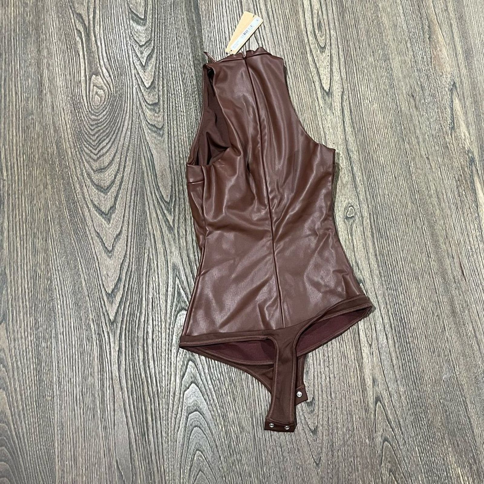 SKIMS NWT Skims Faux Leather Sporty Bodysuit Thong Back Cocoa XXS Size XXS / US 00 / IT 34 - 5 Thumbnail