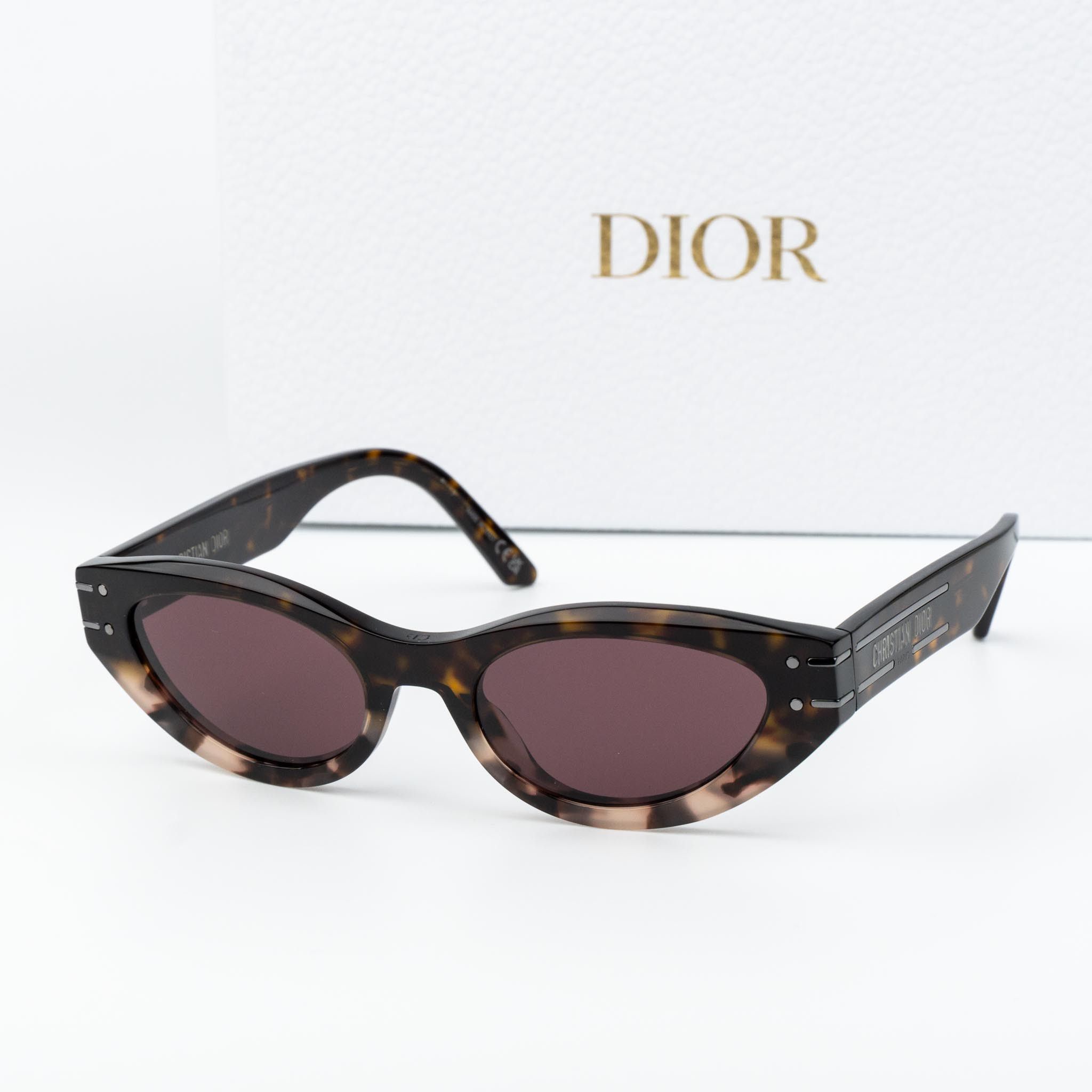 Dior Dior Women Sunglasses DIORSIGNATURE B5I 25D0 NEW AUTHENTIC Size ONE SIZE - 1 Thumbnail