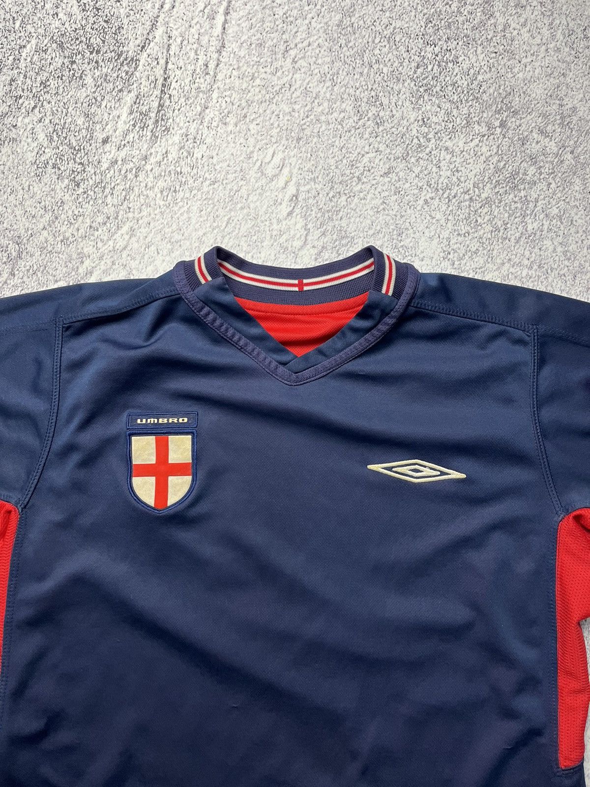 Umbro Umbro England Team Reversible Soccer Jersey 2004 Red/Navy Size US M / EU 48-50 / 2 - 24 Thumbnail