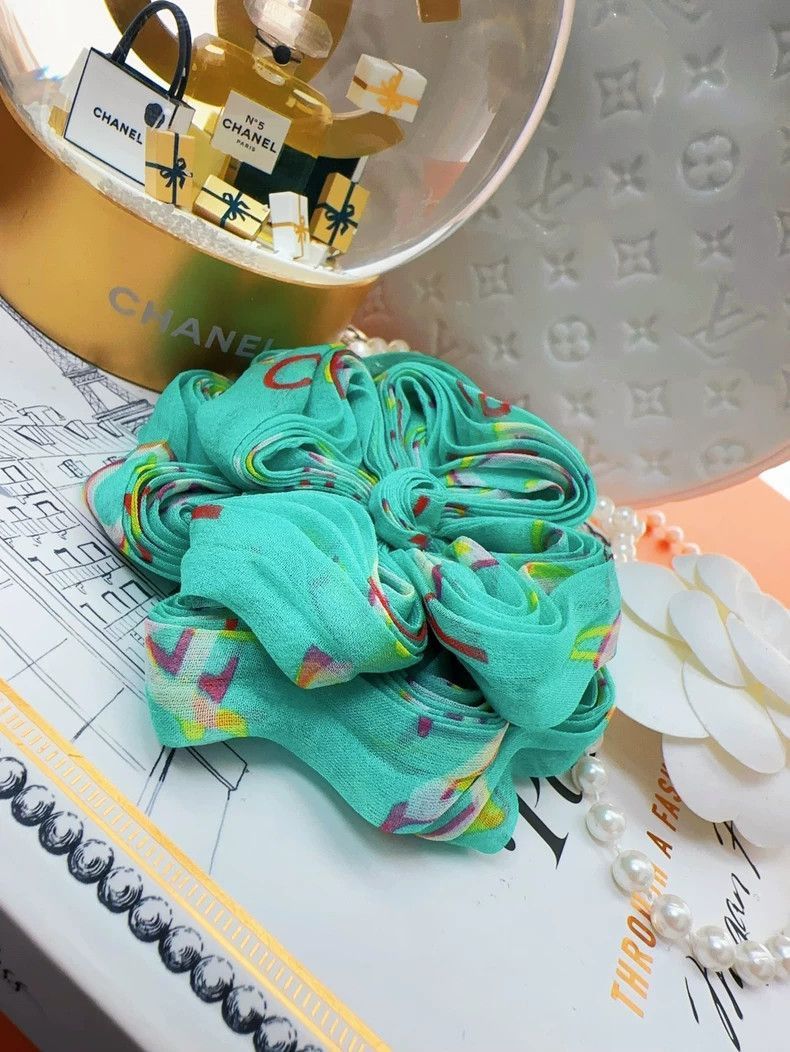 Chanel Chanel Peacock Green Camellia Brooch Size ONE SIZE - 2 Thumbnail
