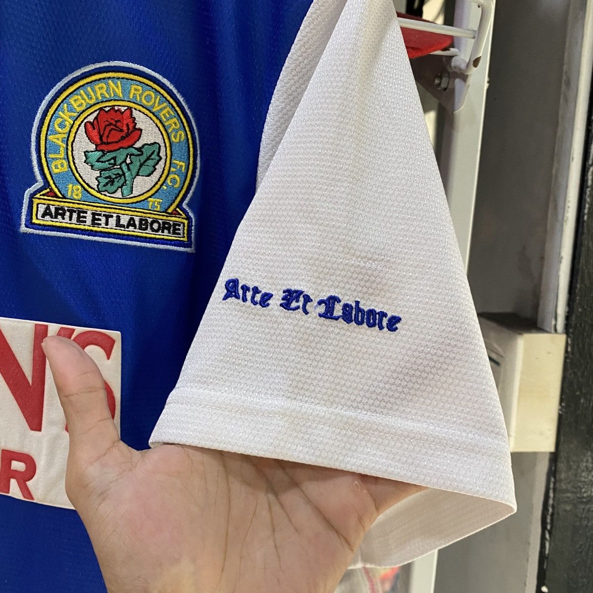 Asics VINTAGE BOOTLEG Blackburn rovers 94/96 jersey shirts Size US L / EU 52-54 / 3 - 7 Thumbnail