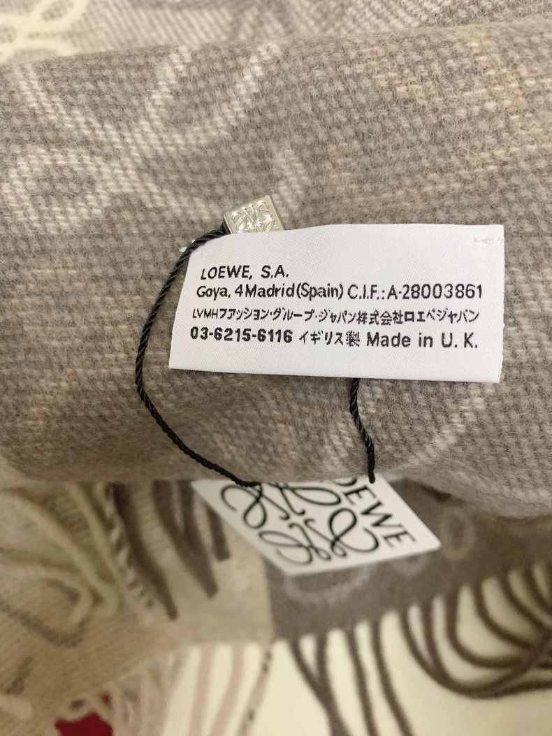 Loewe LOEWE Chessboard logo printed Kashmir cashmere scarf Size ONE SIZE - 4 Thumbnail
