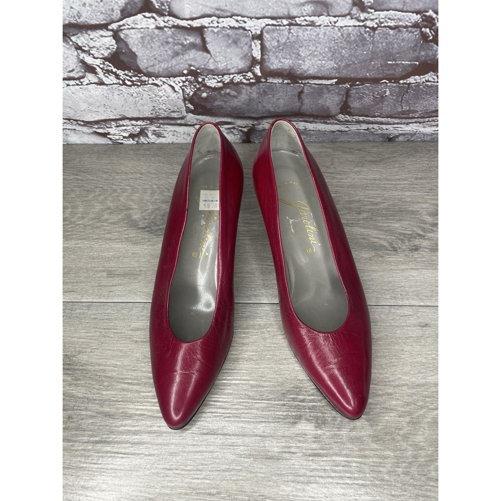 Carolina Herrera Garolini Cherry Red Leather Pointed Toe Italy Dress Heels Wo Size US 5.5 / IT 35.5 - 14 Thumbnail