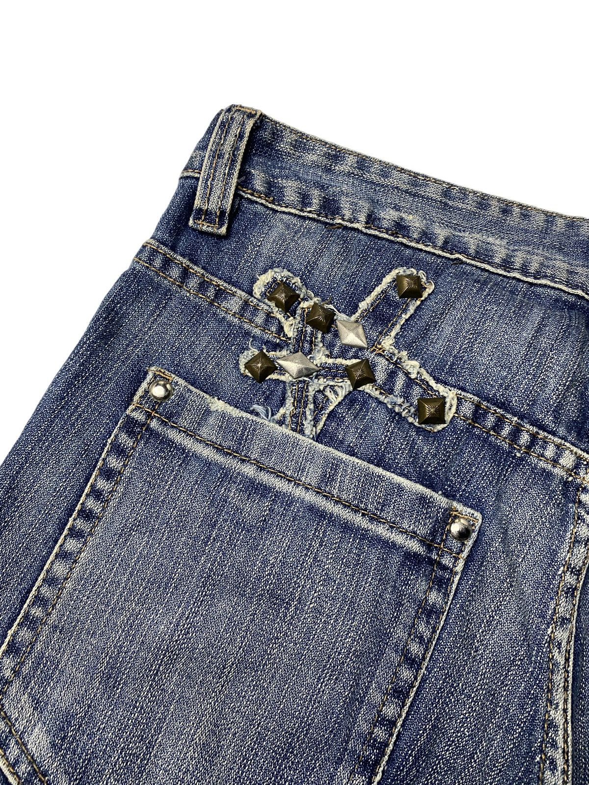 If Six Was Nine Japanese Flared Studded Cross Rhinestone Jeans Size US 31 - 9 Thumbnail