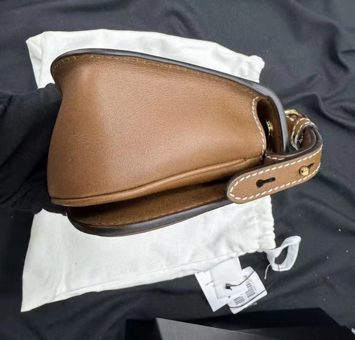 Gucci Gucci Blondie Brown Leather Saddle Bag. Size ONE SIZE - 5 Thumbnail