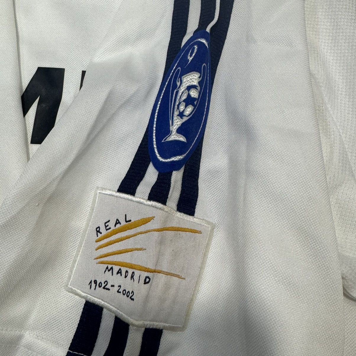 Adidas Real Madrid 02/03 CL home shirt #6 I.Helguera Size US L / EU 52-54 / 3 - 10 Thumbnail