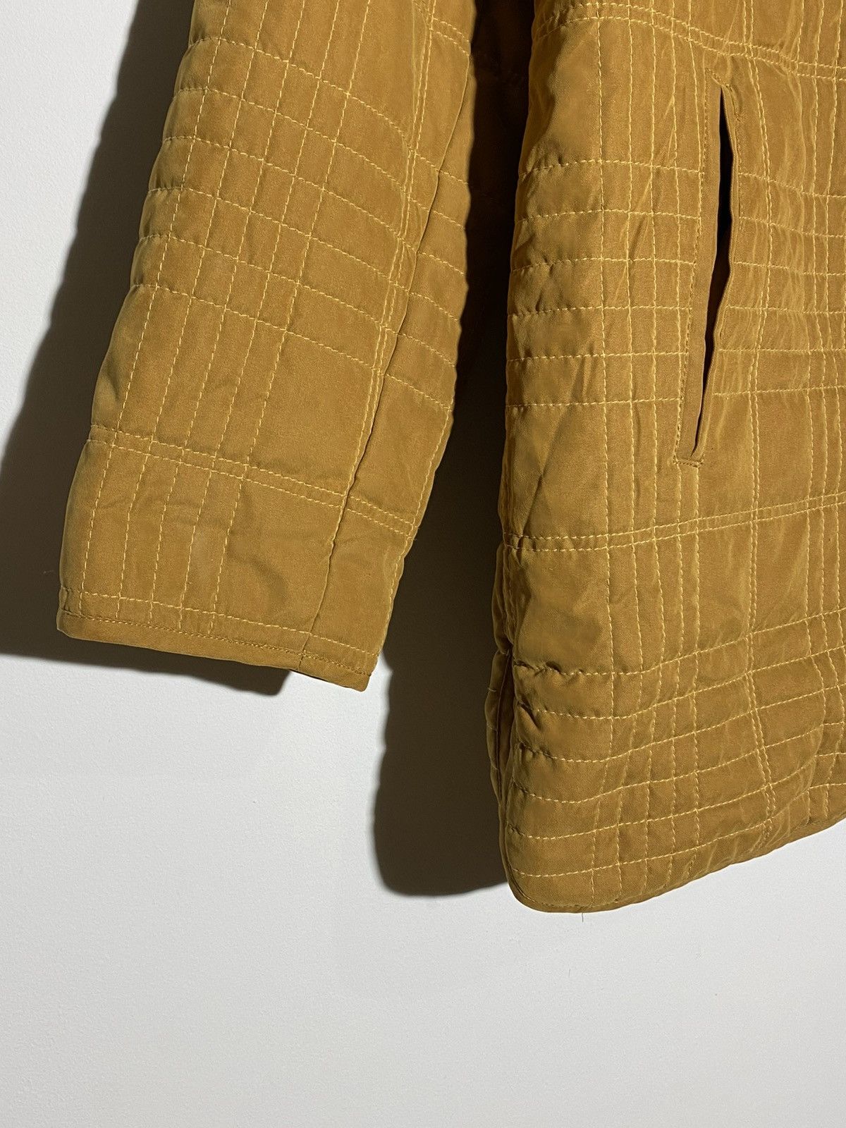 Burberry Burberry’s vintage nova check quilted jacket Size US M / EU 48-50 / 2 - 3 Thumbnail