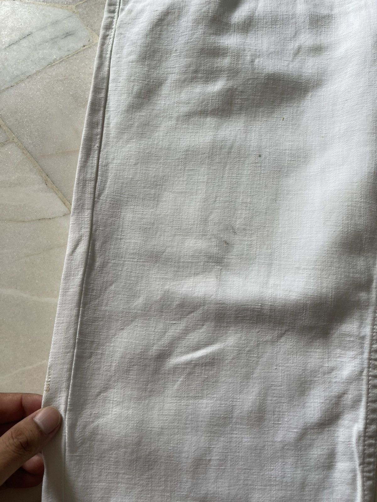 Emporio Armani Emporio Armani Metal Emblem Pocket White Denim Jeans 96 Size US 36 / EU 52 - 19 Thumbnail