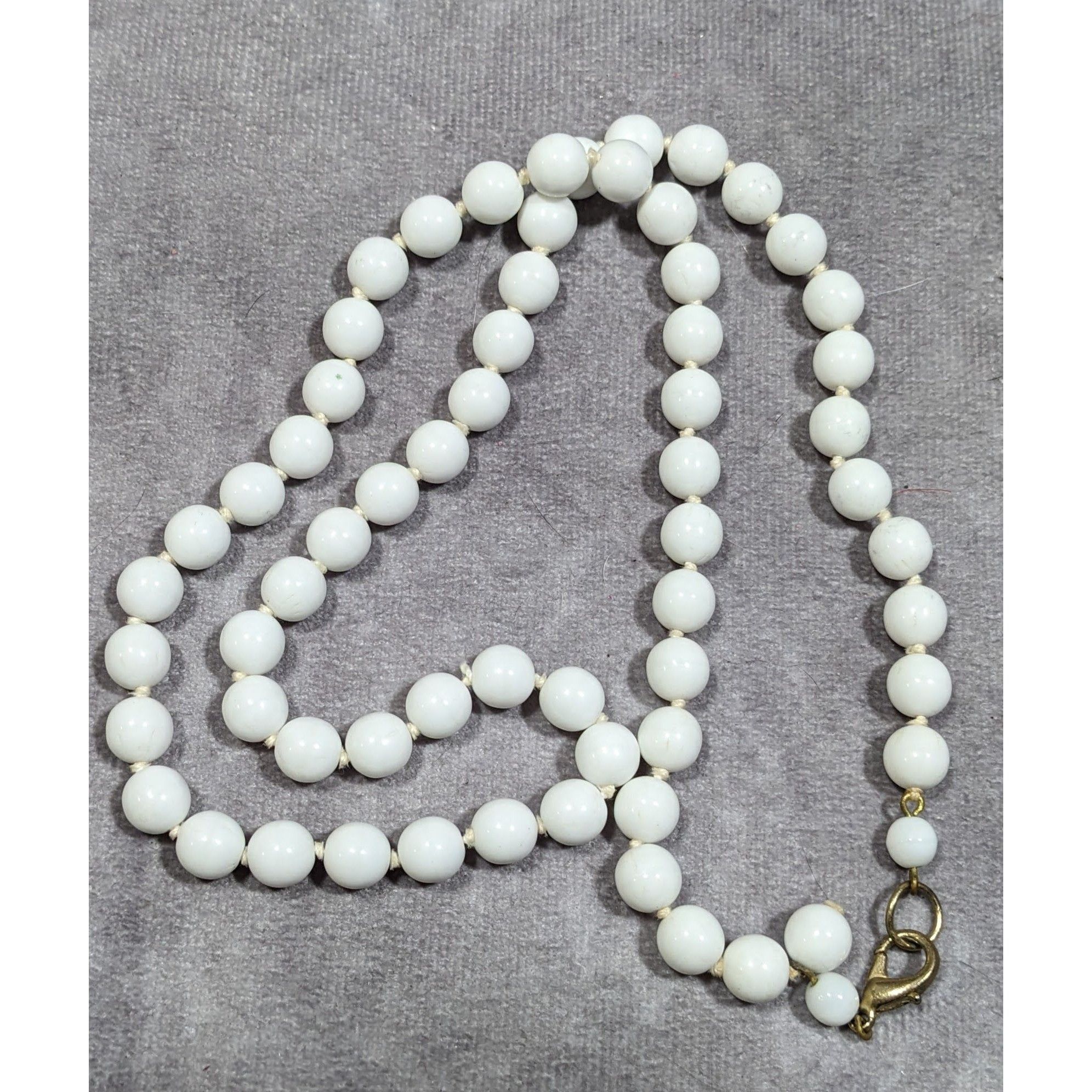 Other Vintage Classic White Beaded Glass Necklace Size ONE SIZE - 6 Thumbnail