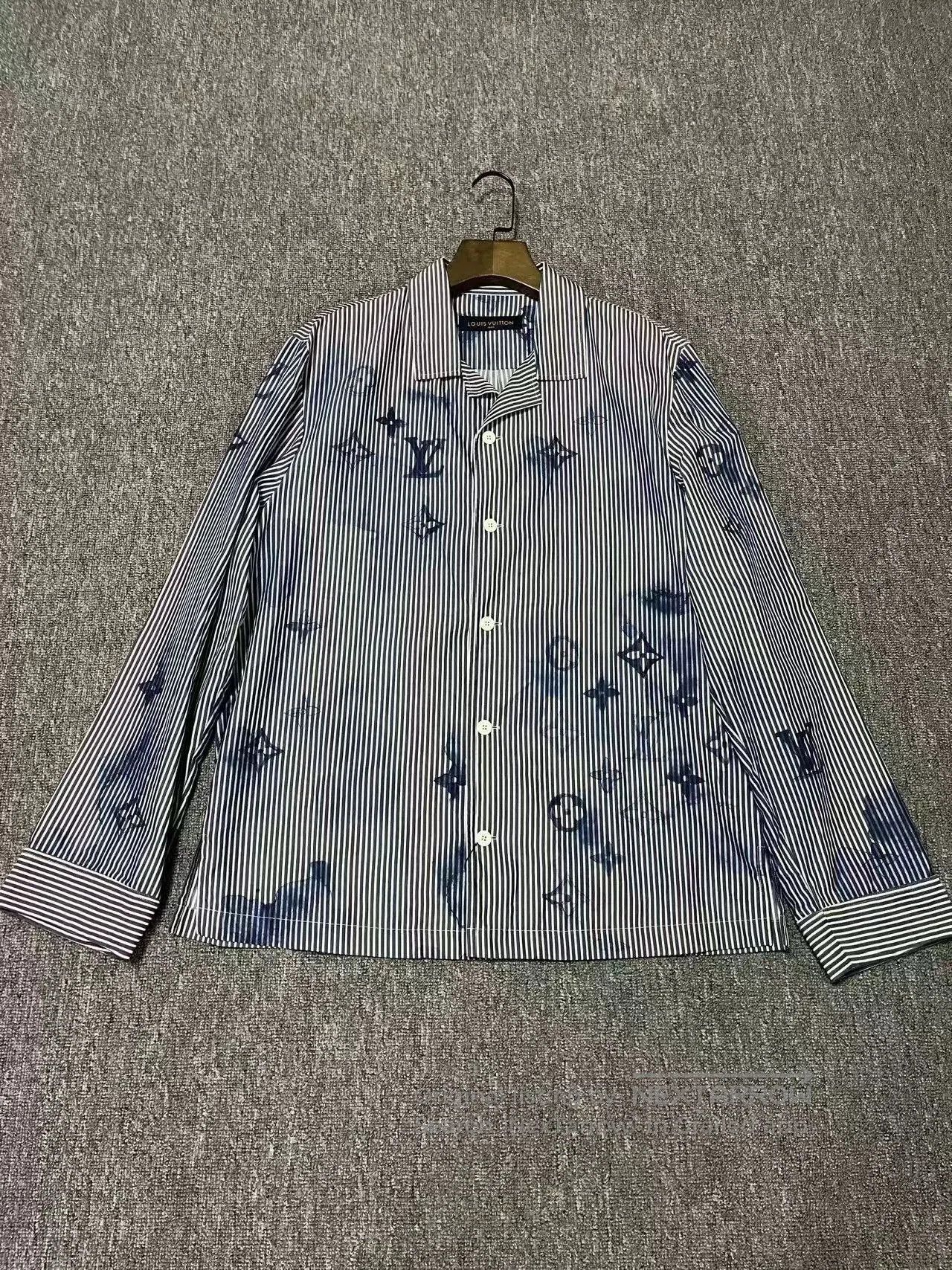 Louis Vuitton Louis Vuitton Ink Logo Striped Shirt. Size US M / EU 48-50 / 2 - 1 Thumbnail