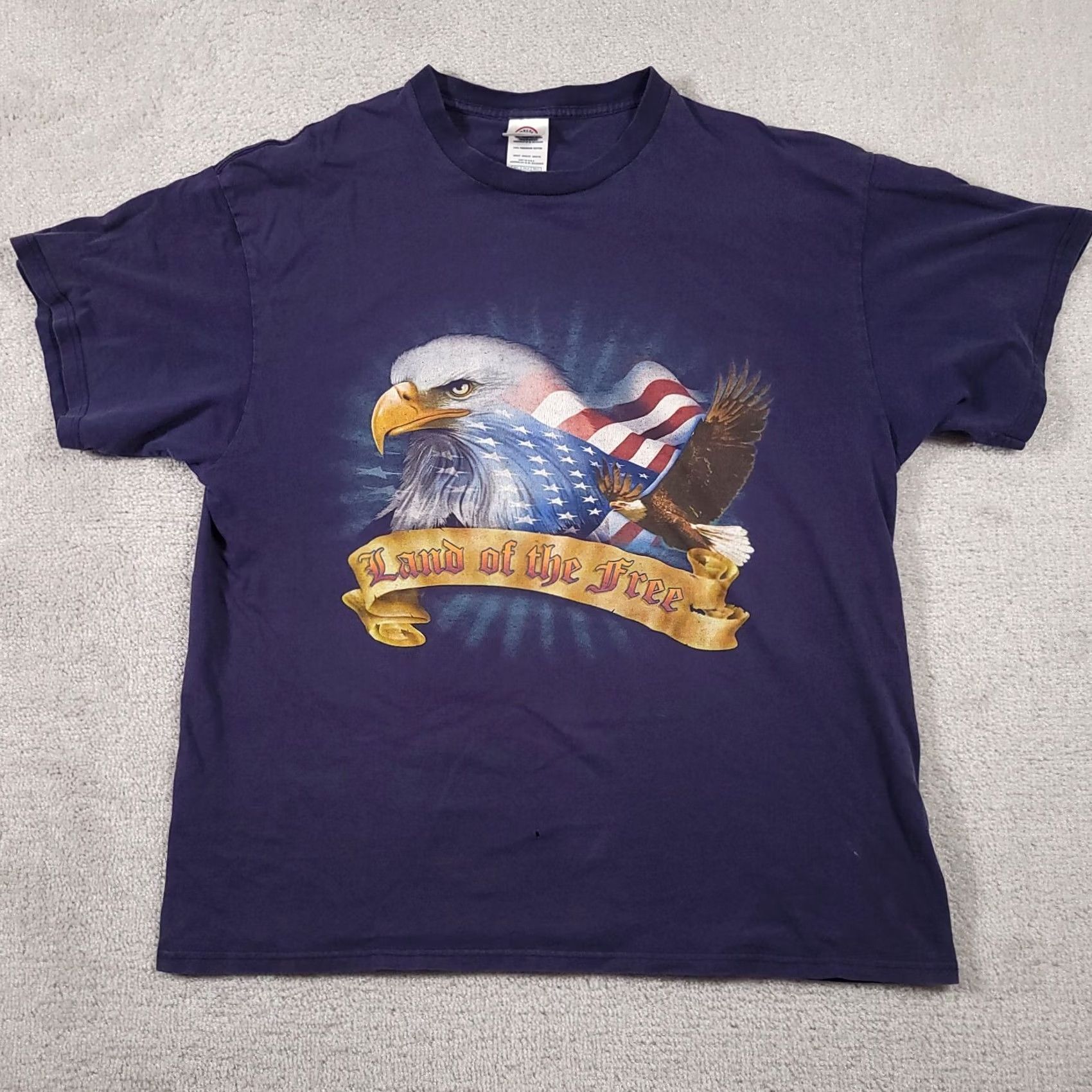 Delta VINTAGE American Flag Shirt Mens XL Blue Eagle Patriotic Land Of The Free USA Shirt Size US XL / EU 56 / 4 - 2 Thumbnail