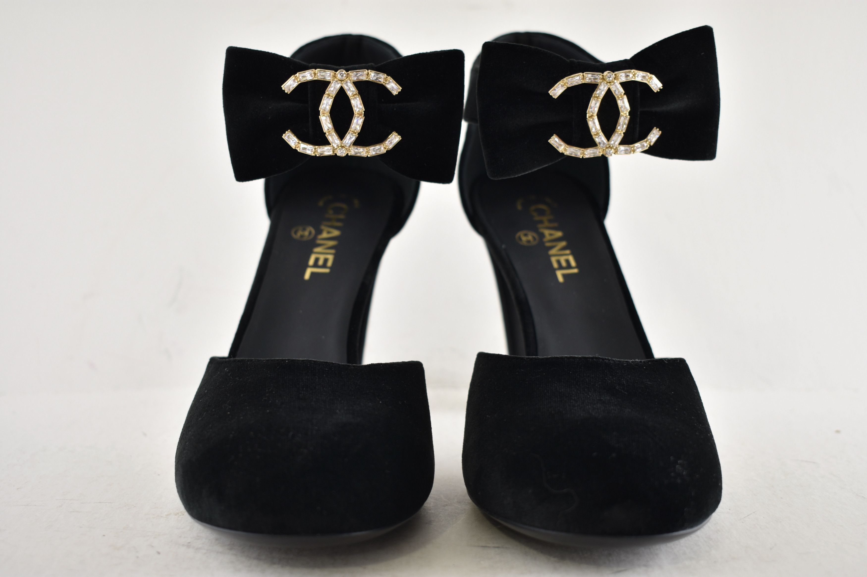 Chanel Chanel 24K Velvet Bow Crystal CC Ankle Strap Heel Pump 42 Size US 12 / IT 42 - 13 Thumbnail
