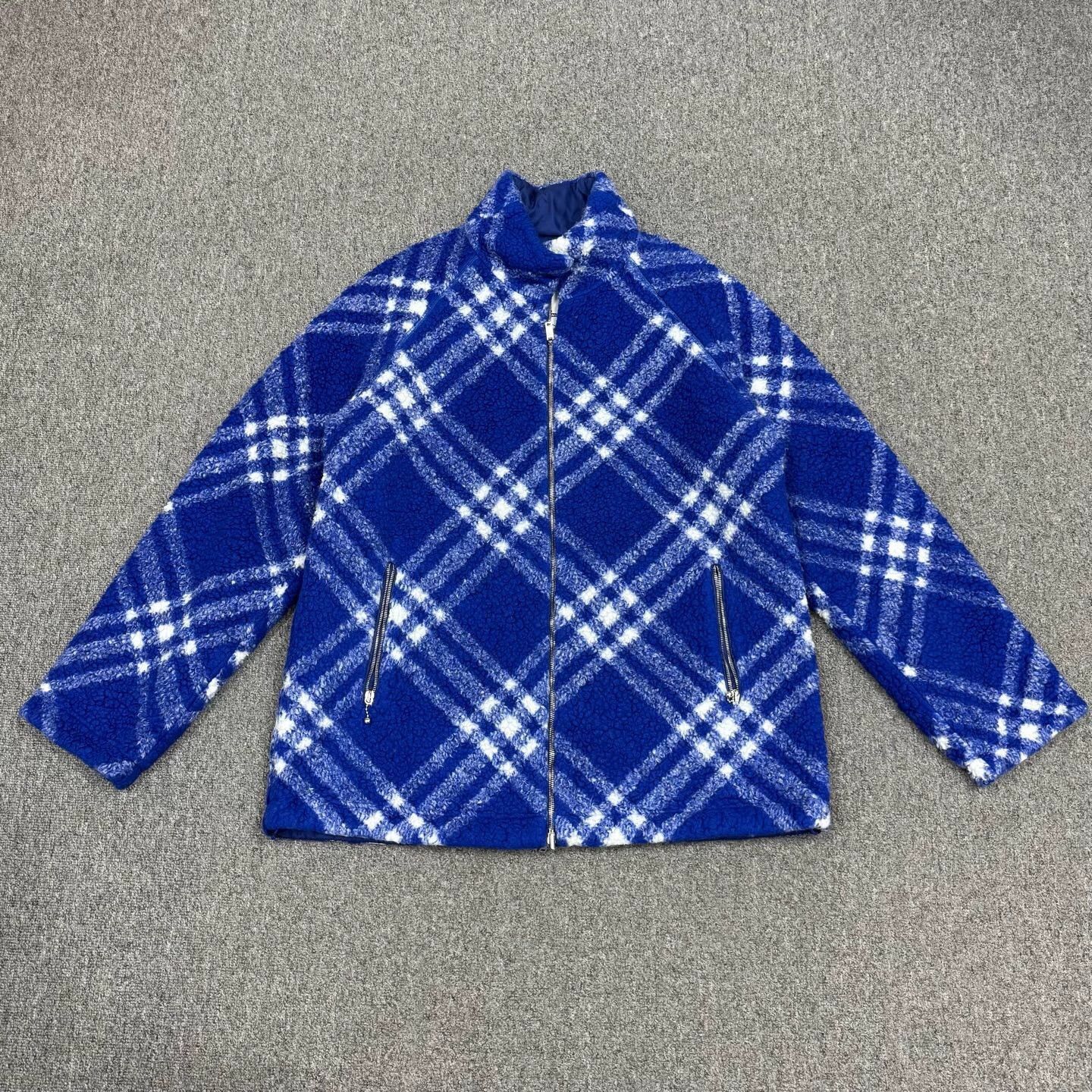 Burberry Burberry Check Teddy 2-Face Jacket 50 MINT Size US M / EU 48-50 / 2 - 1 Thumbnail