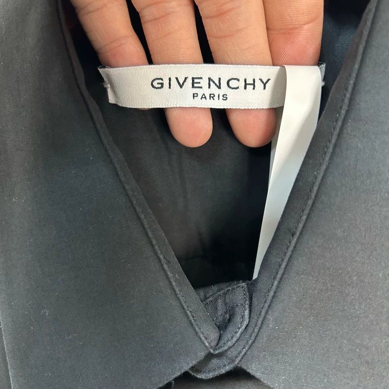 Givenchy Givenchy Size40 Mosaic Madonna long-sleeve shirt size 40 Size US M / EU 48-50 / 2 - 3 Thumbnail