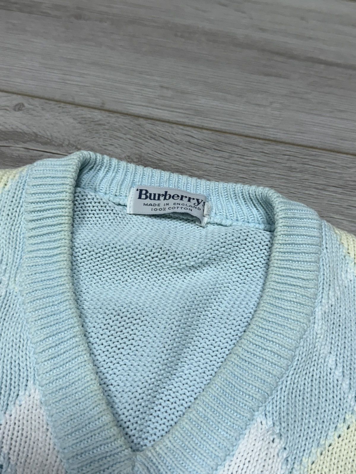 Burberry Burberry vintage knitted patterns sweater England vintage Size US XL / EU 56 / 4 - 5 Thumbnail