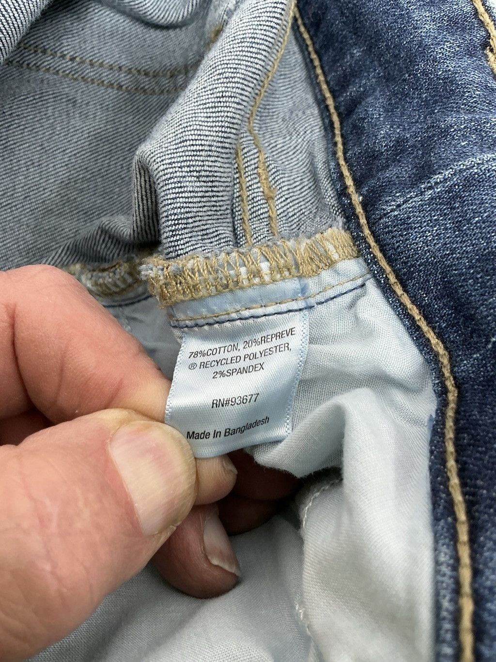 St. Johns Bay Womans Excellent St John's Bay Capri Blue Jeans 16 0112/J-3 Size 38" / US 16 / IT 52 - 4 Thumbnail