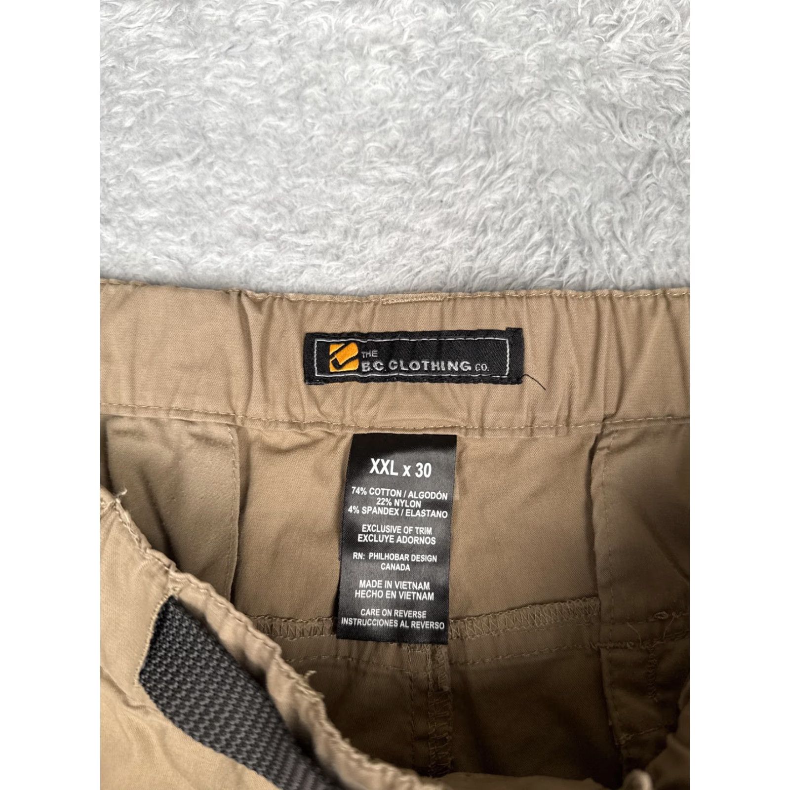 Vintage BC Clothing Pants Mens XXL x 30 Khaki Convertible Cargo Zip Off Hiking Outdoor Size US 39 - 6 Thumbnail