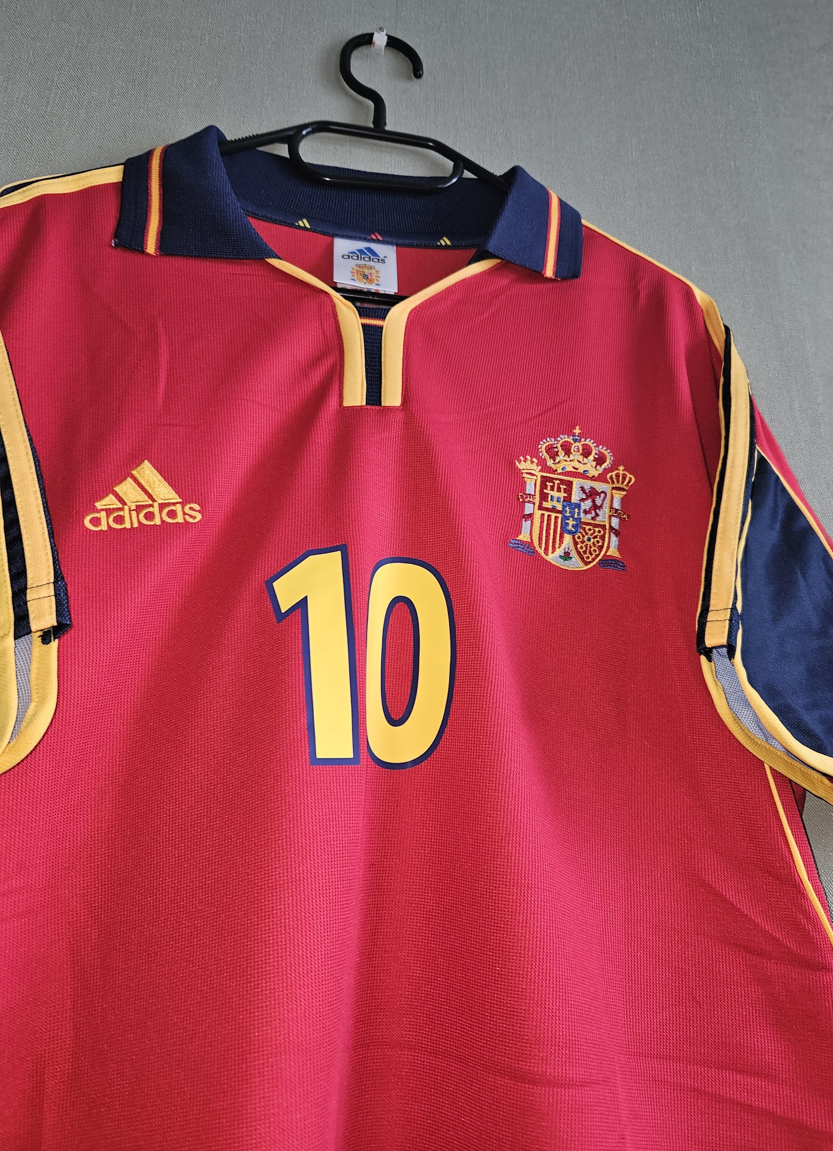 Other Raul 10 Spain 2000 Vintage Soccer Jersey trikot camiseta Size US L / EU 52-54 / 3 - 6 Thumbnail