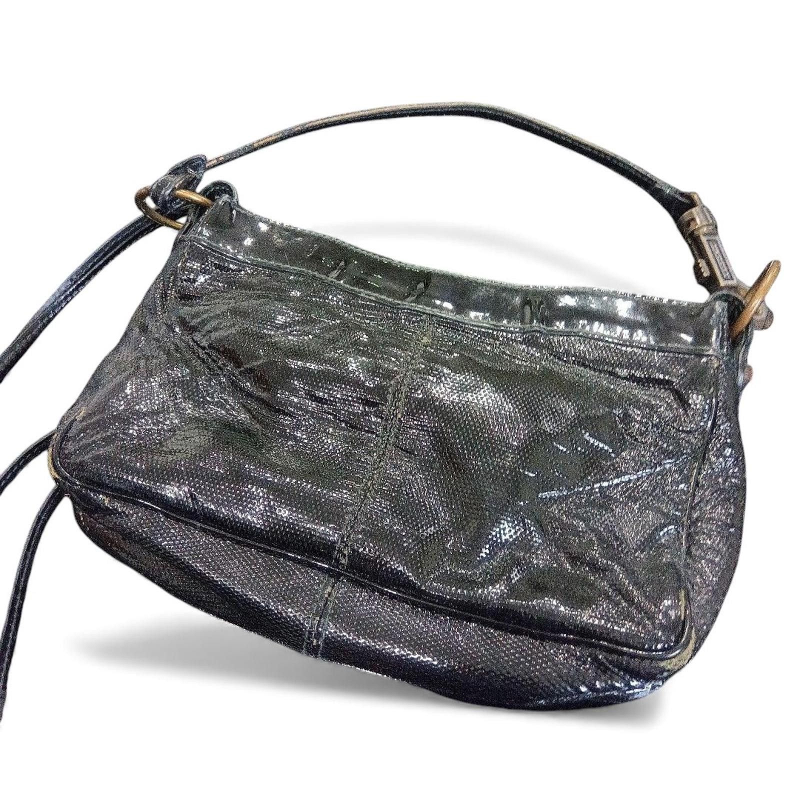 Balenciaga Balenciaga - Black Leather Shoulder Bag with Gold Hardware Size ONE SIZE - 3 Thumbnail