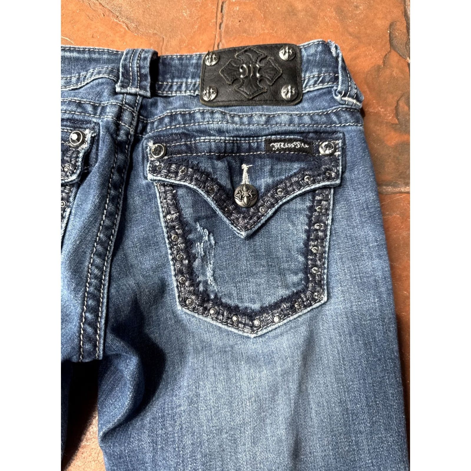 Miss Me VINTAGE Miss Me Boot Cut Jeans Womens 26 Denim Blue 5-Pocket Studded Embellished Rhinestone Logo 90s Theme Boyfriend Modern Bootcut Womens Size 26" / US 2 / IT 38 - 5 Thumbnail