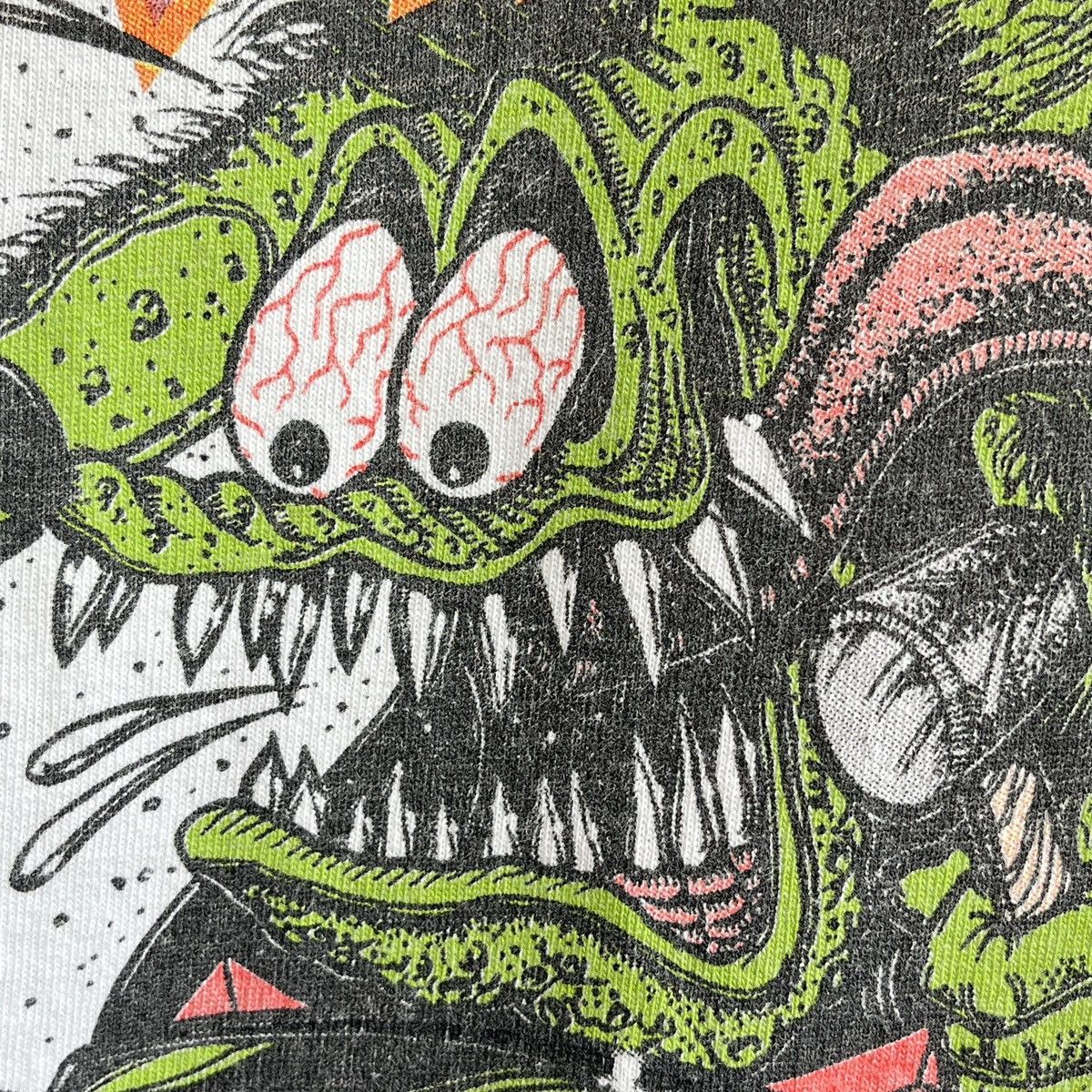 Other VINTAGE Y2K ED BIG DADDY ROTH RAT FINK TSHIRT 2004 COPYRIGHT Size US L / EU 52-54 / 3 - 12 Thumbnail