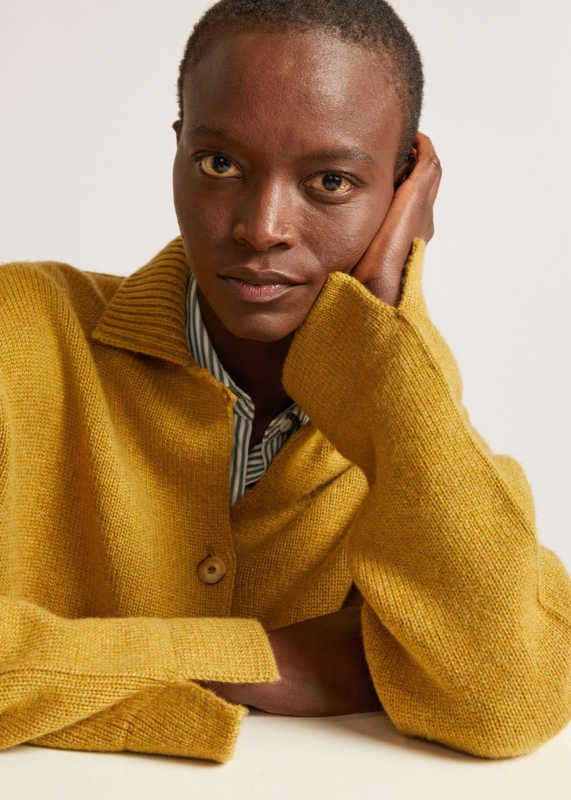 Loro Piana o1srvl11e0125 Plain Knit Cashmere Jacket in Mustard Yellow Size L / US 10 / IT 46 - 4 Thumbnail