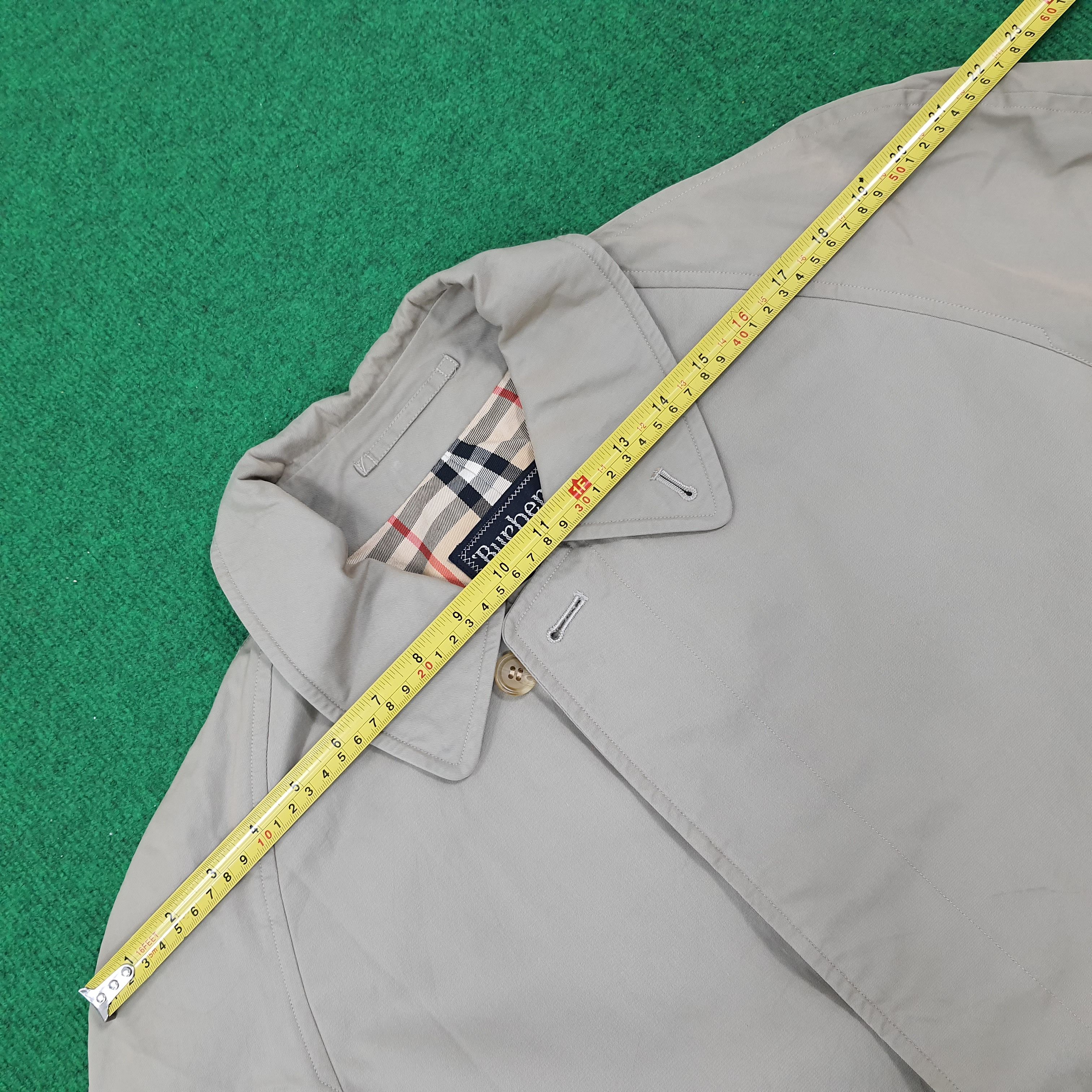 Burberry × Vintage Vintage Burberrys Nova Check Trench Jacket Size US L / EU 52-54 / 3 - 11 Thumbnail