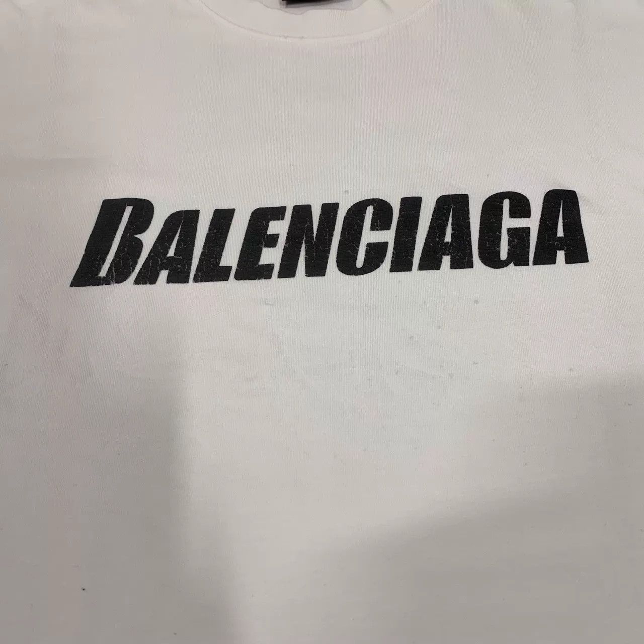 Balenciaga Balenciaga White Distressed Logo SS Tee XXS 95 New Size US XXS / EU 40 - 7 Thumbnail