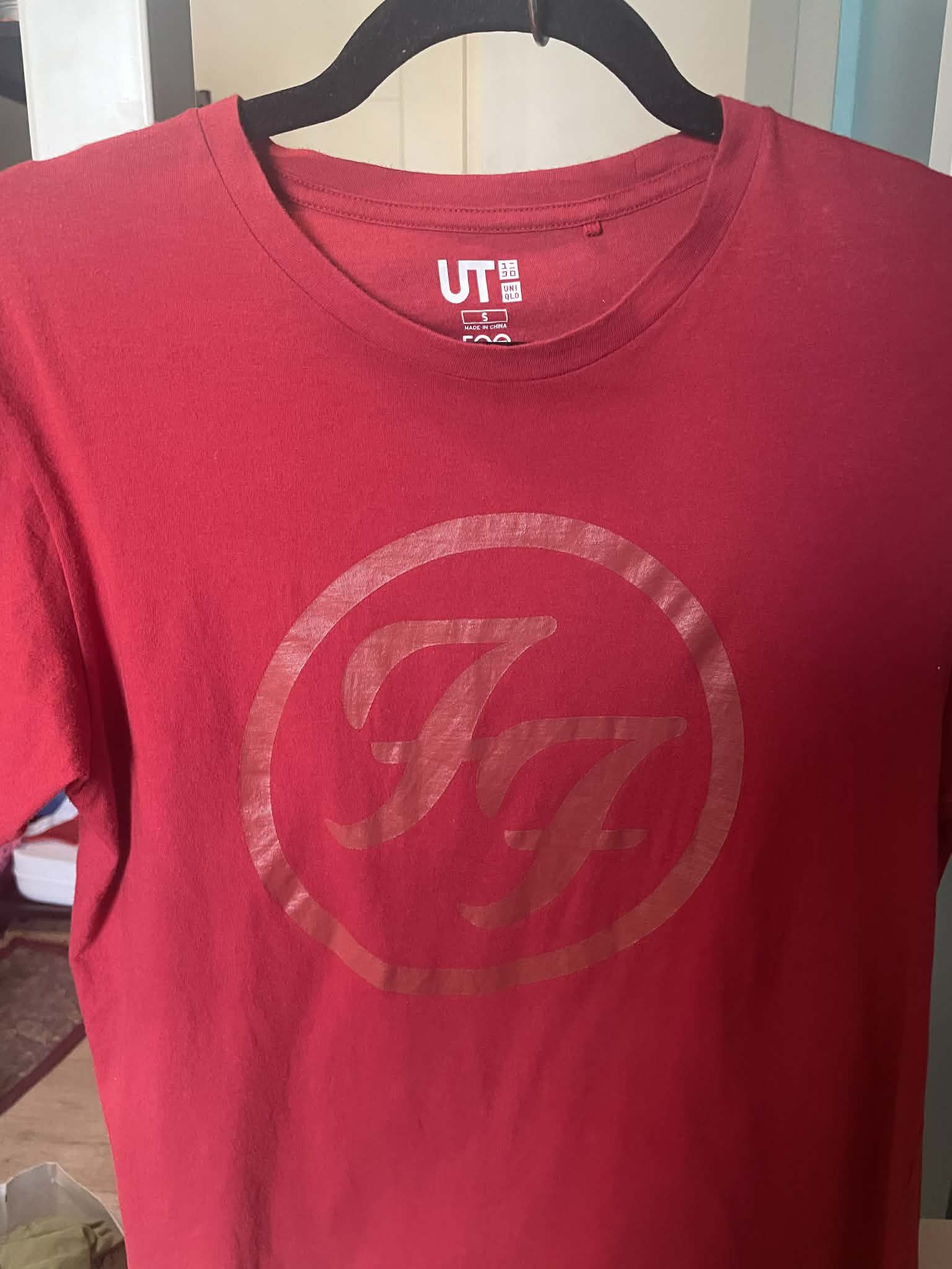 Uniqlo Uniqlo x Foo Fighters Size S / US 4 / IT 40 - 1 Thumbnail