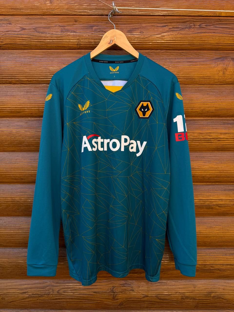 Castore Wolverhampton x Castore Football T-Shirt Soccer Jersey Size US L / EU 52-54 / 3 - 1 Thumbnail