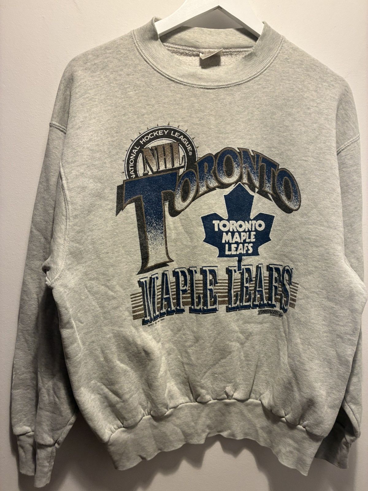 NHL Sweatshirt Toronto Mapple Leafs NHL 1990s real merch Size US L / EU 52-54 / 3 - 2 Thumbnail