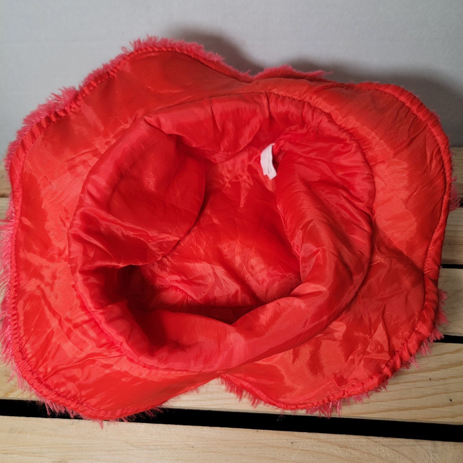 Other Sesame Street Live Red Elmo Faux Fur Bucket Hat Size ONE SIZE - 7 Thumbnail