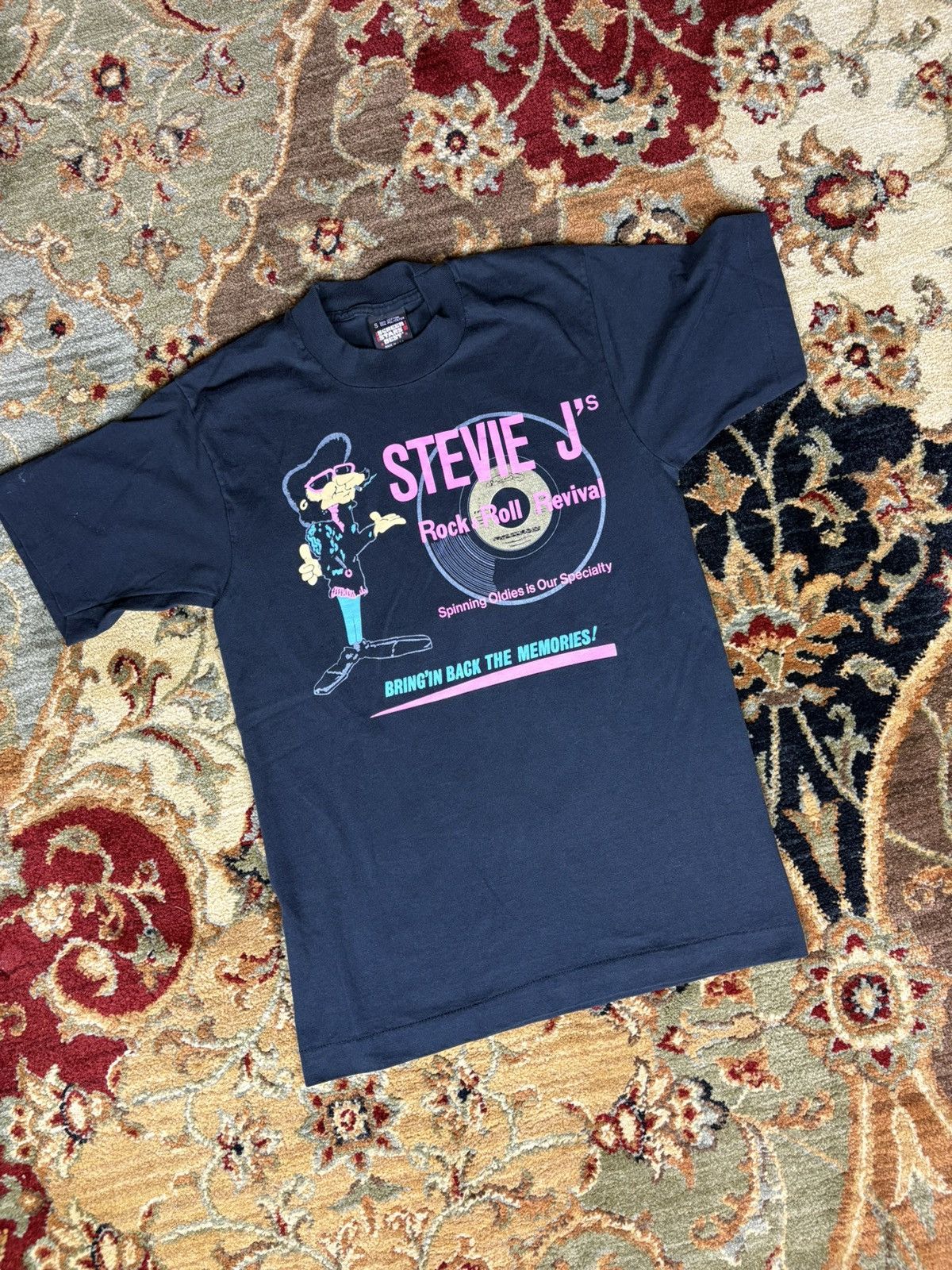 Vintage Vintage Rock radio Tshirt Size US S / EU 44-46 / 1 - 2 Thumbnail