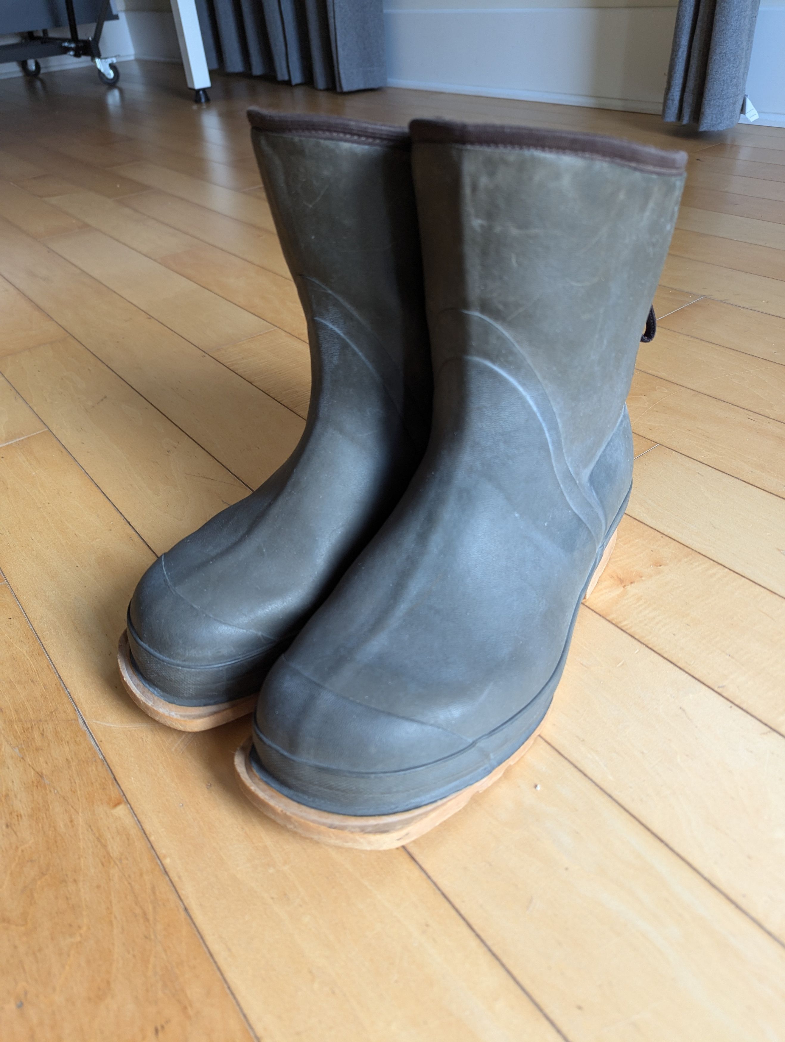 Tretorn Tretorn wool lined rain boots heavy duty rear laces Size US 10.5 / EU 43-44 - 2 Thumbnail