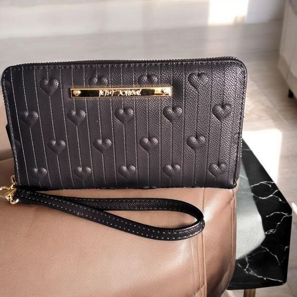 Betsey Johnson Brand New Betsey Johnson Black Leather Wristlet Wallet W/ Em Size ONE SIZE - 6 Thumbnail