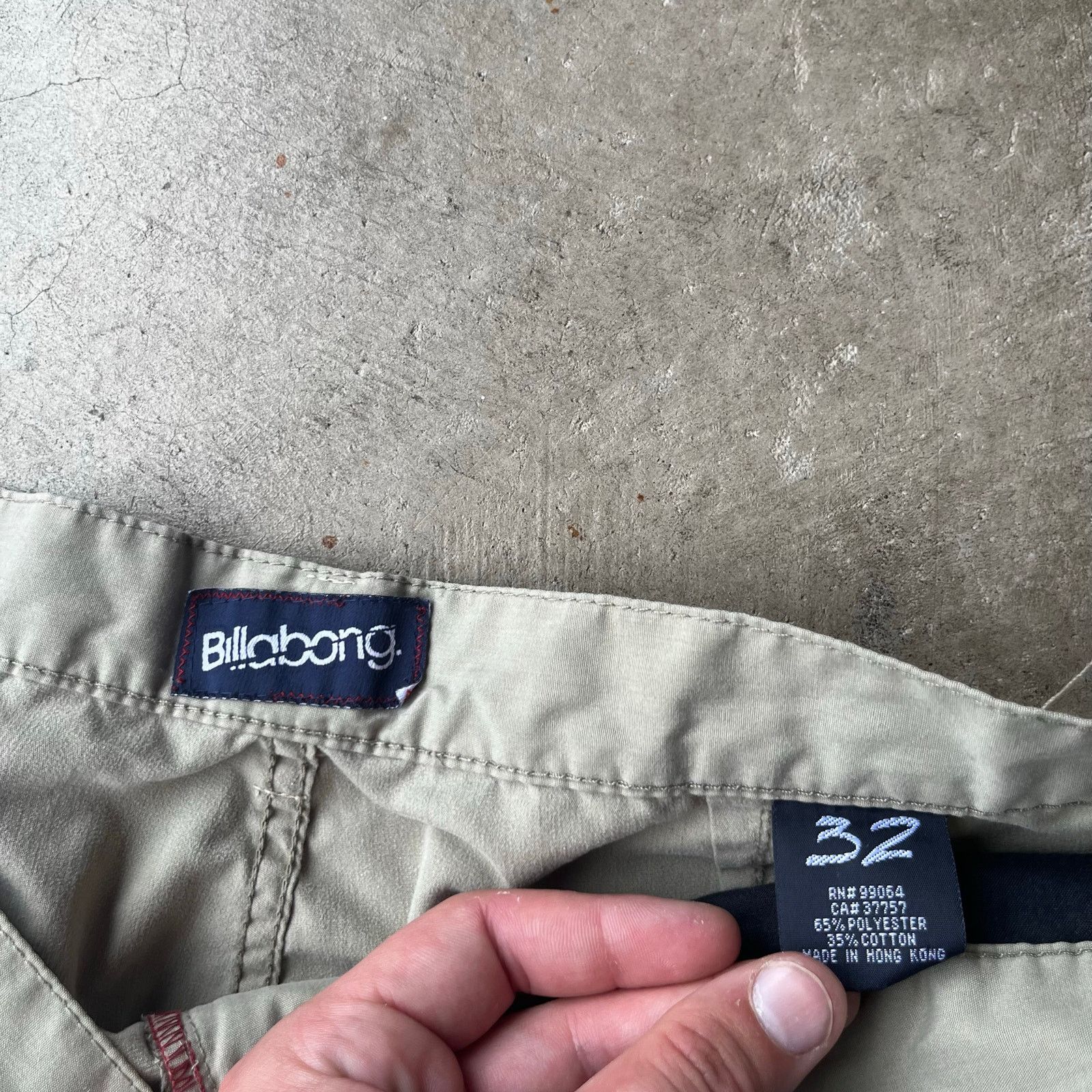Vintage VINTAGE BILLABONG CARGO SHORTS Y2K 00S SKATE GRUNGE BAGGY 32 Size US 32 / EU 48 - 3 Thumbnail