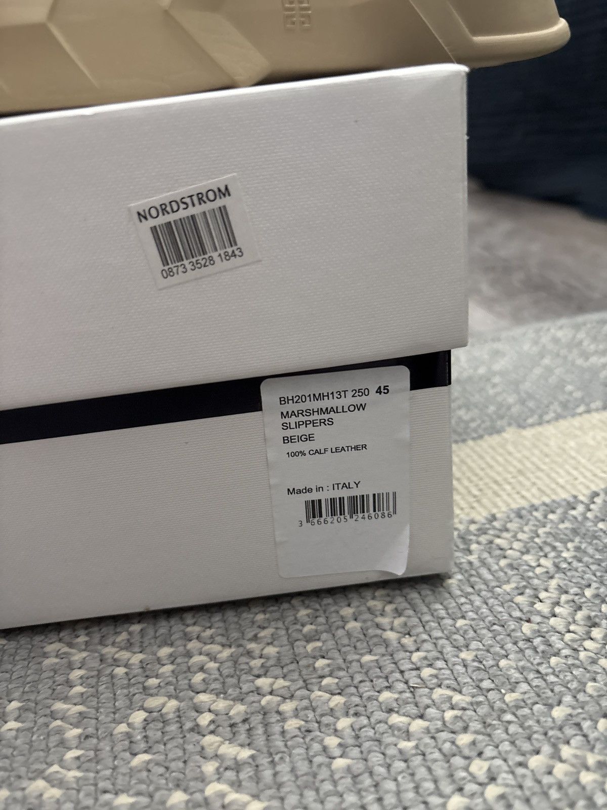 Givenchy Givenchy marshmallow Matthew Williams Size US 12 / EU 45 - 2 Thumbnail