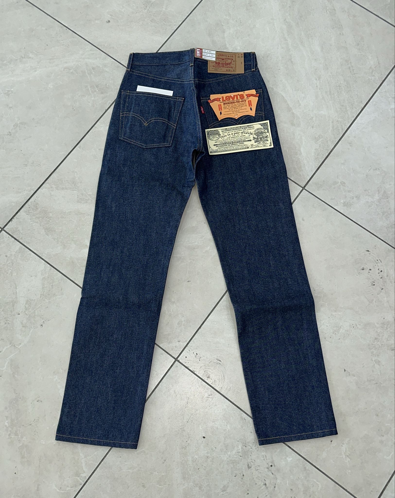 Levi's Vintage Clothing LVC Levi's Vintage Clothing 1976 28x32 501XX Selvedge Jeans Size US 28 / EU 44 - 3 Thumbnail