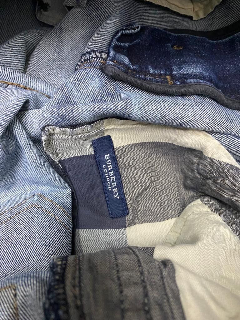 Burberry BURBERRY DISTRESSED DENIM JEANS Size US 31 - 8 Thumbnail