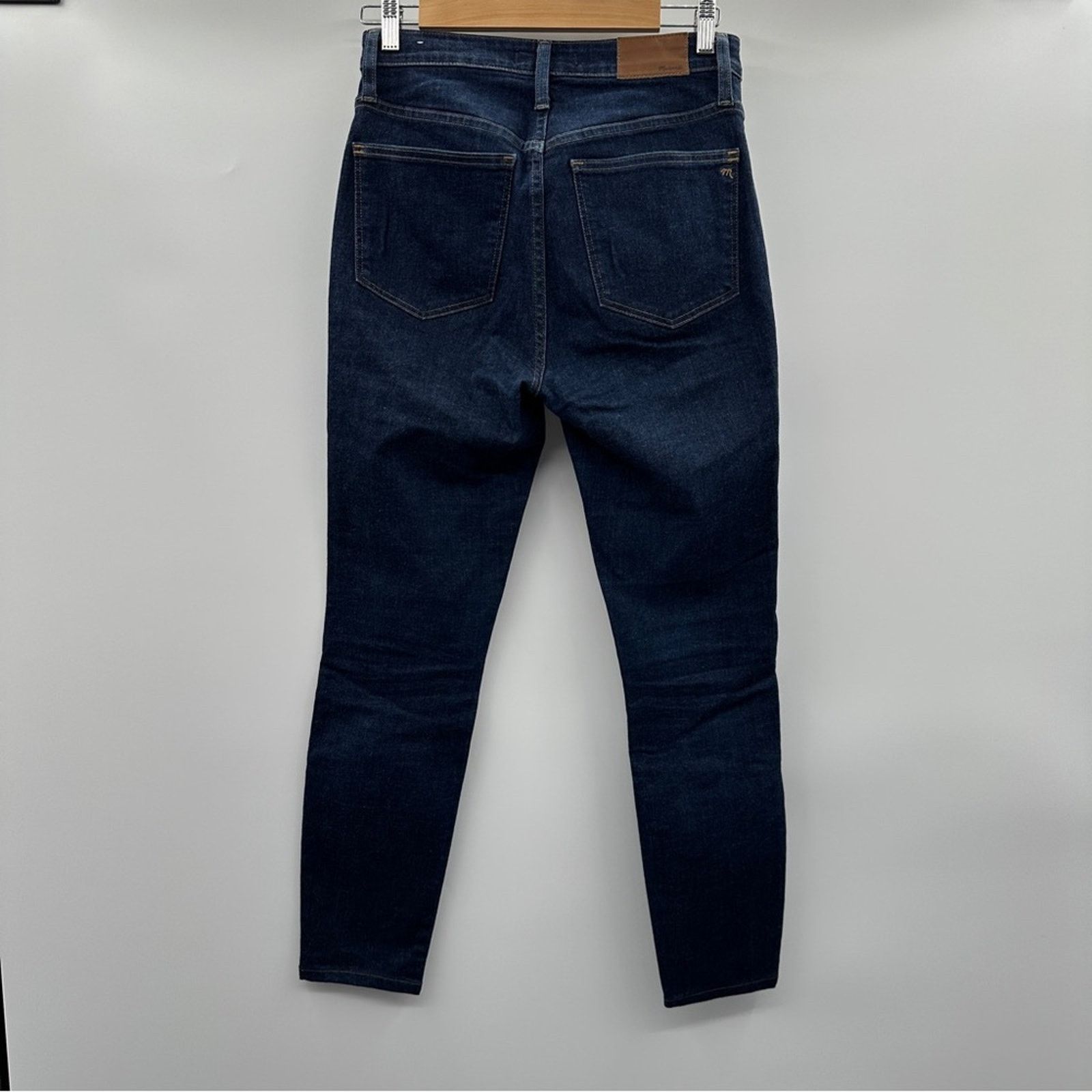 Madewell Madewell Curvy High-Rise Skinny Jeans in Lucille Wash Size 28" / US 6 / IT 42 - 4 Thumbnail