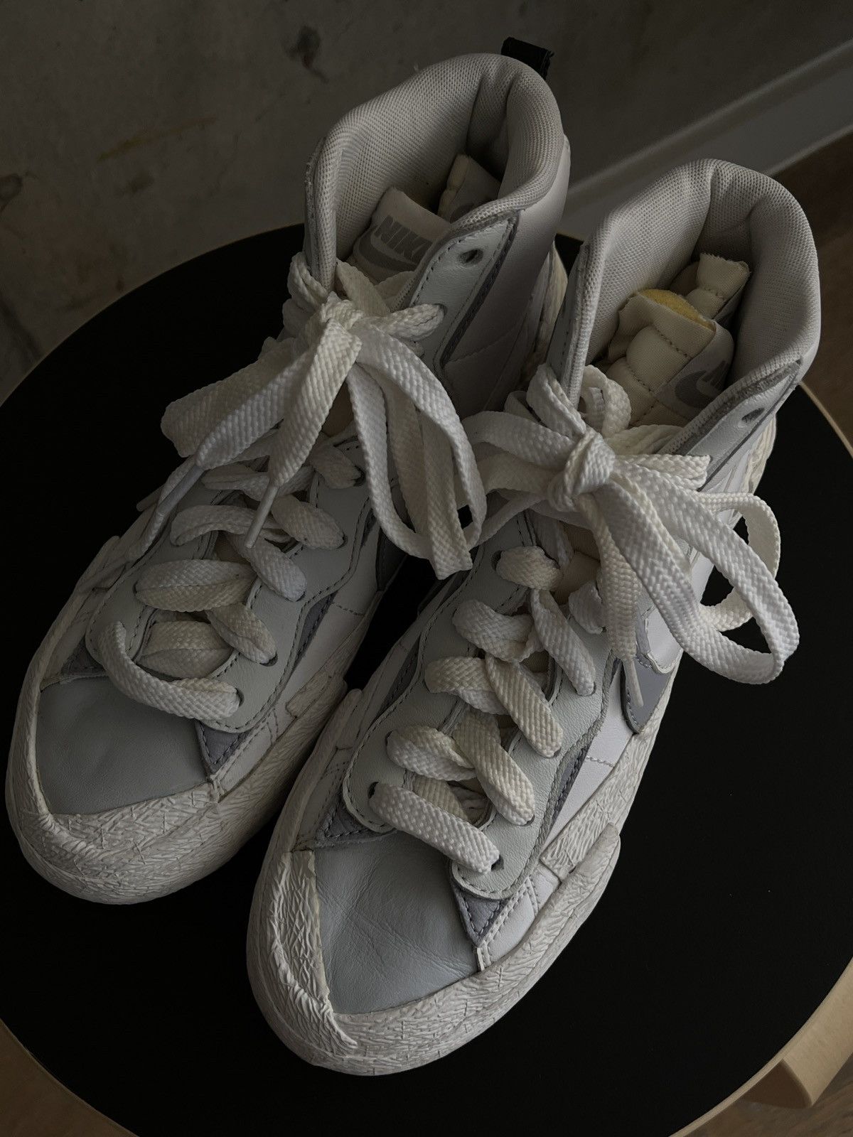 Nike × Sacai US Size 4.5 Sacai White Grey Blazer Mid 2019 Size US 5 / EU 37 - 7 Thumbnail