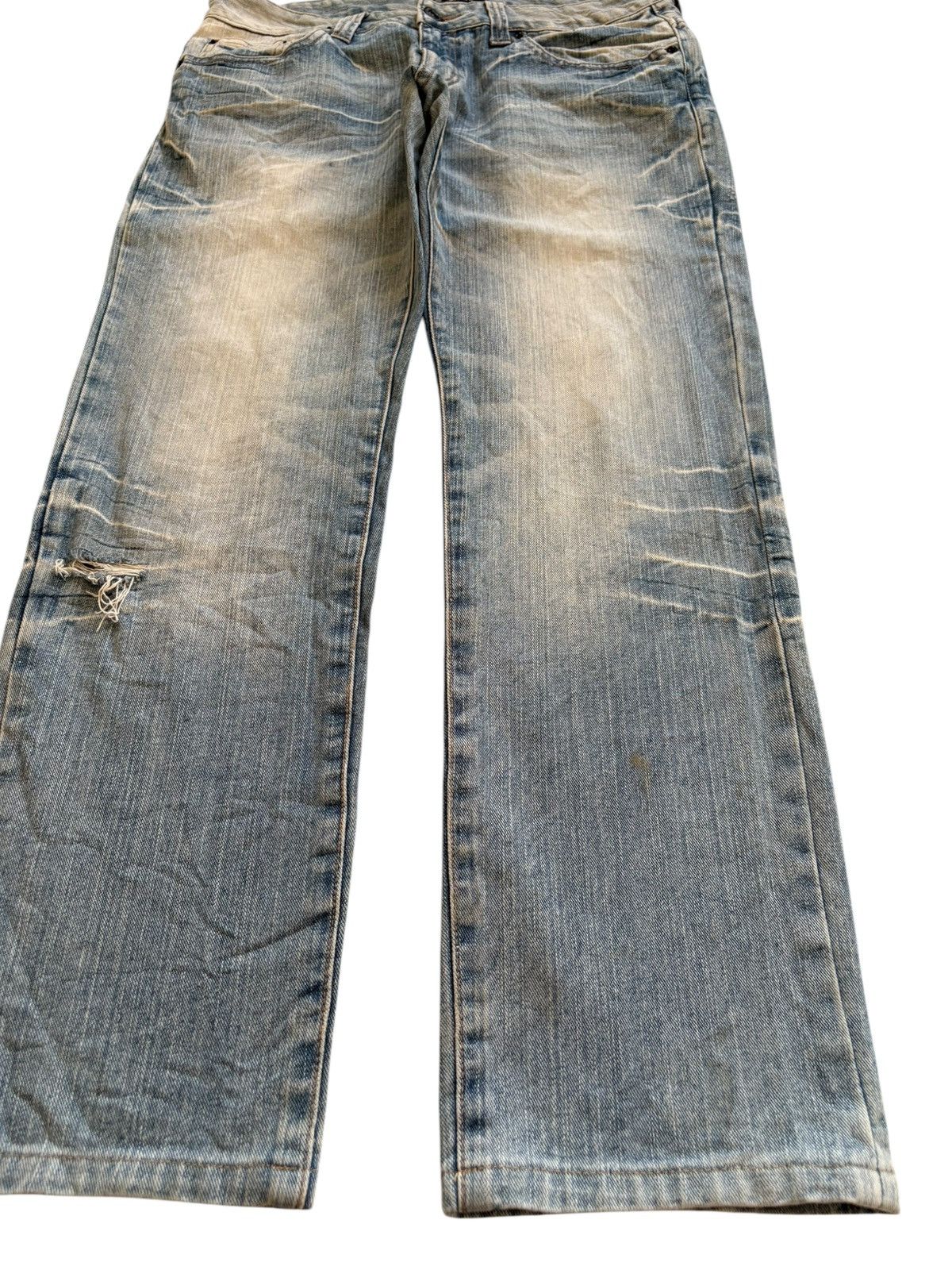 Japanese Brand Vintage Japanese Brand Faded Wash Distressed Jeans Size US 33 - 7 Thumbnail